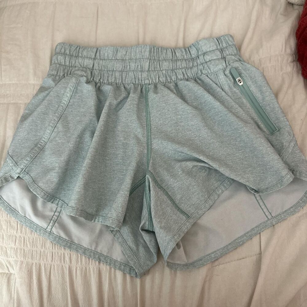 Lululemon Women's Blue and White Shorts